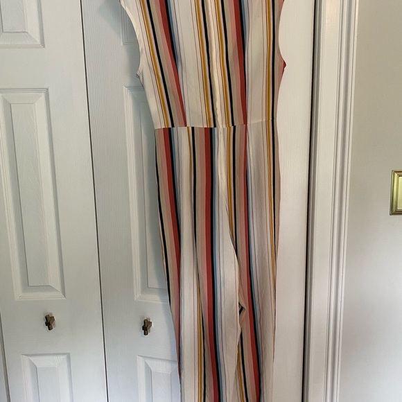 NWT SPEECHLESS Womens White Striped Cap Sleeve Cropped Jumpsuit Juniors Size: L - Picture 2 of 4